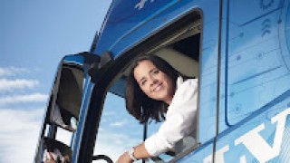 Volvo trucks - en el dia de la mujer 8 historias !!!